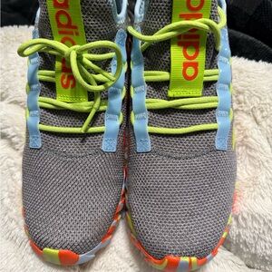 Adidas Kids kaptir flow shoes size 7